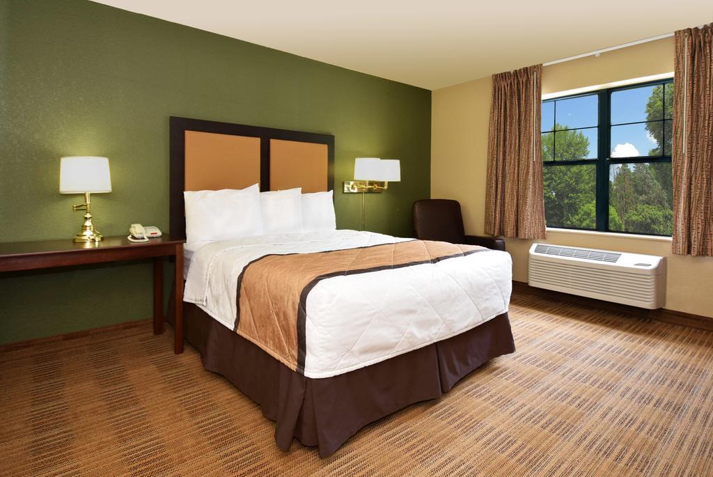 Extended Stay America Suites - Los Angeles - Northridge Exterior photo